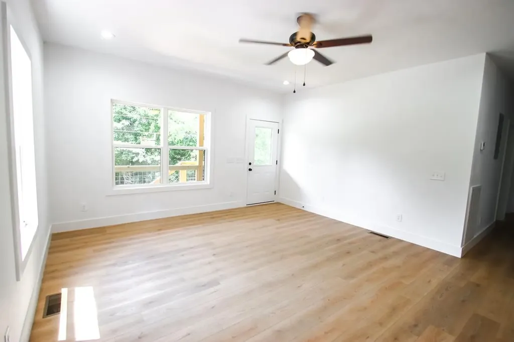 70 River Oaks Drive Sparta TN 38583