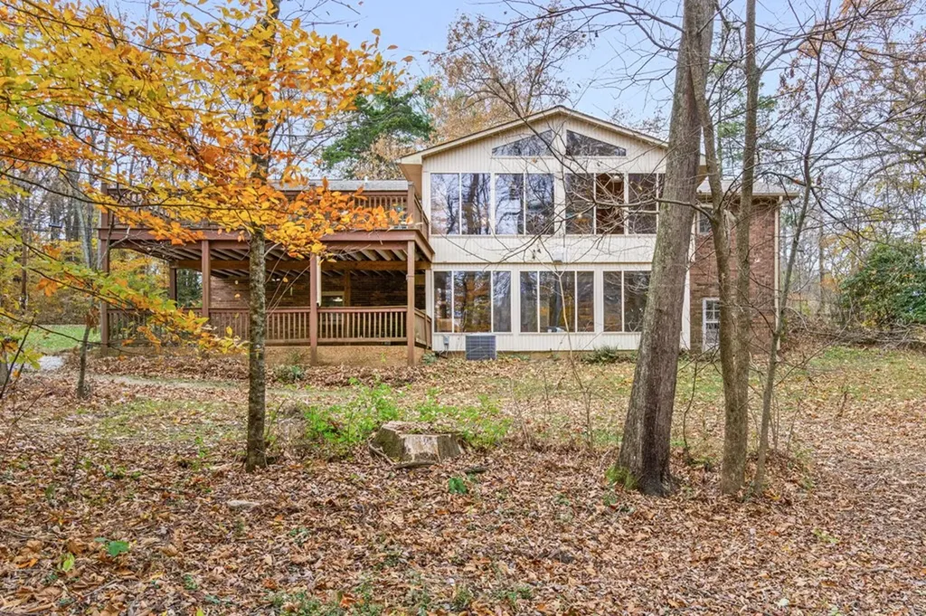 279 Linnaeus Road Cookeville TN 38501