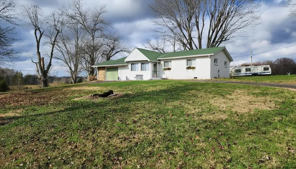 204 Lake Street Livingston TN 38570