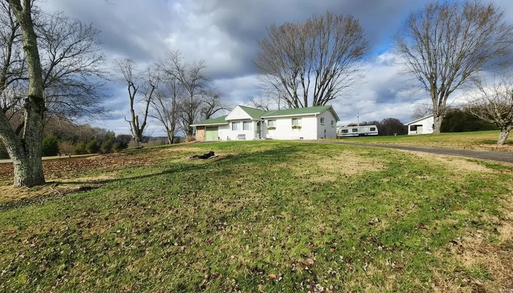 204 Lake Street Livingston TN 38570