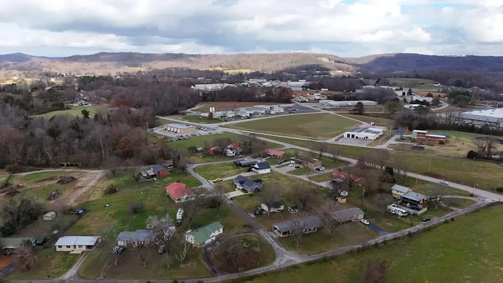 204 Lake Street Livingston TN 38570