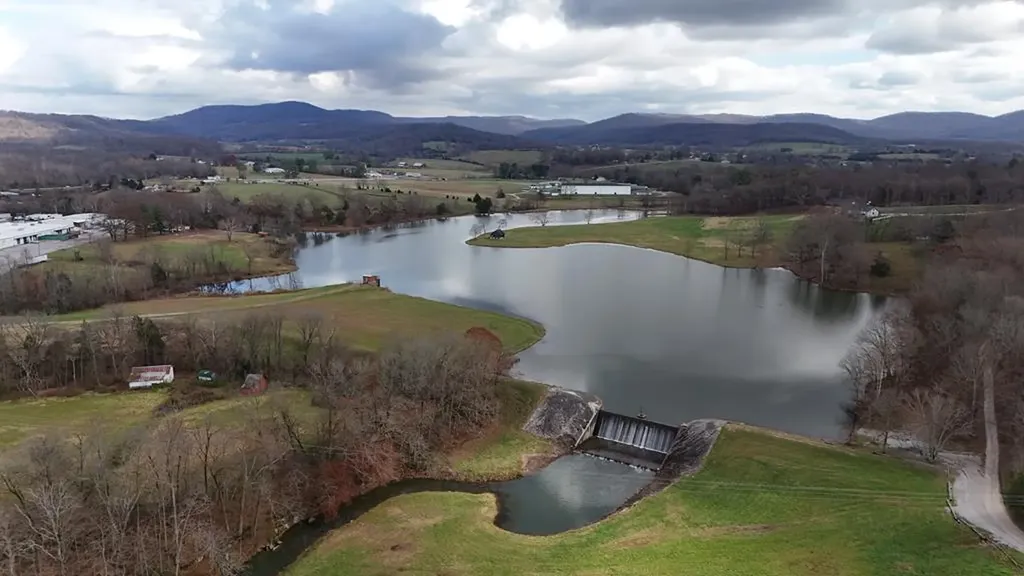 204 Lake Street Livingston TN 38570