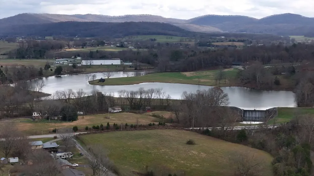 204 Lake Street Livingston TN 38570