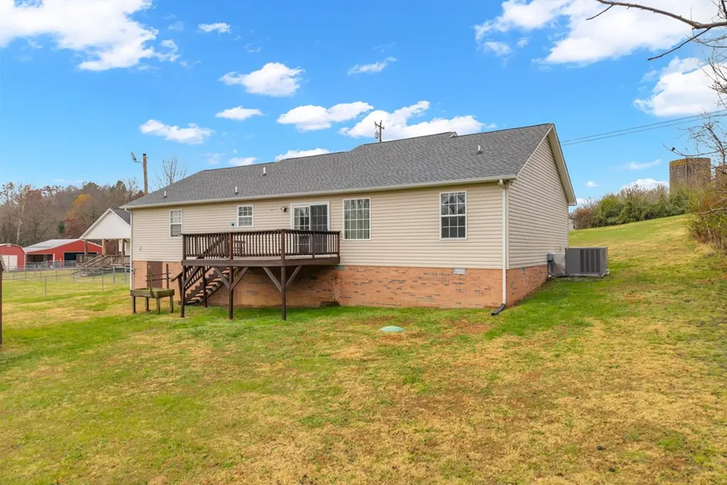 2237 Plunk Whitson Road Cookeville TN 38501