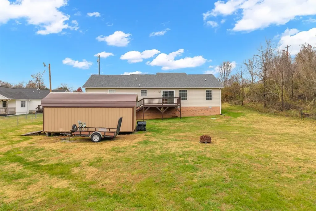 2237 Plunk Whitson Road Cookeville TN 38501