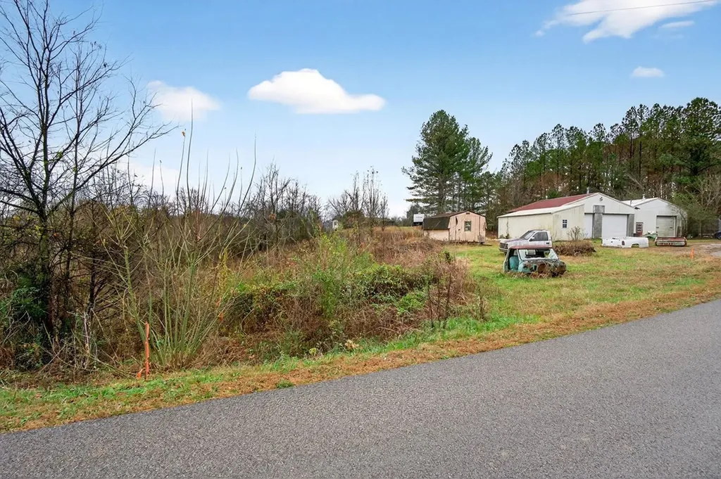 265 N Center Point Acres Walling TN 38587