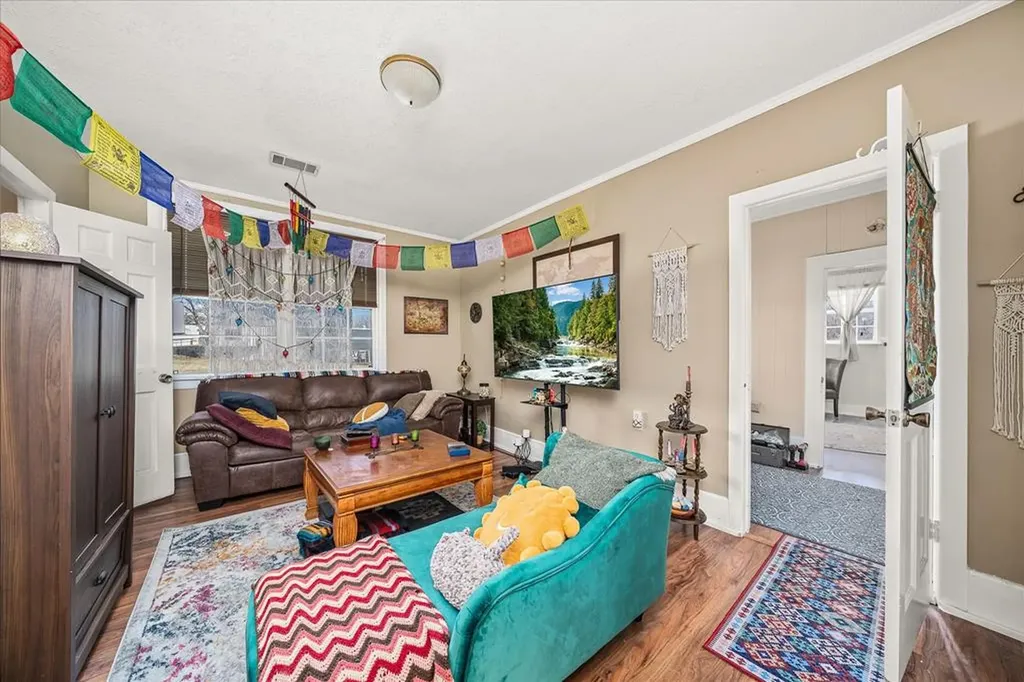 305 E University Street Livingston TN 38570