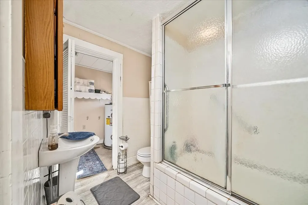 305 E University Street Livingston TN 38570