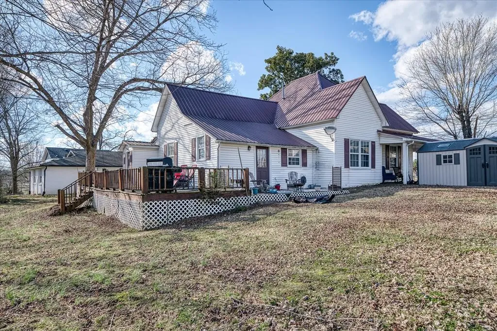 305 E University Street Livingston TN 38570