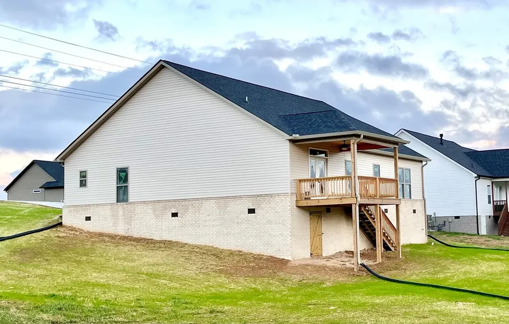 2910 Autumn Woods Trail Cookeville TN 38501