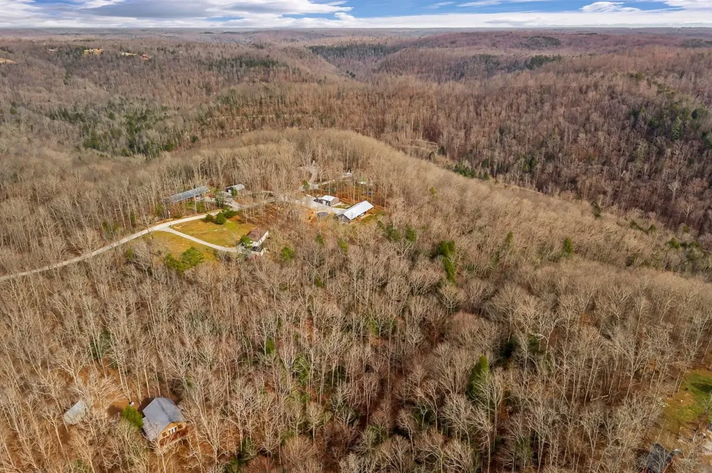 14914 Peach Stone Road Crawford TN 38554