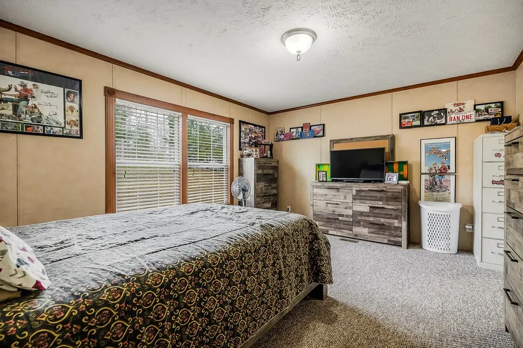 14914 Peach Stone Road Crawford TN 38554