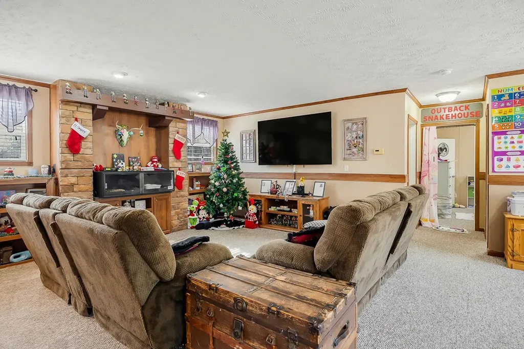 14914 Peach Stone Road Crawford TN 38554