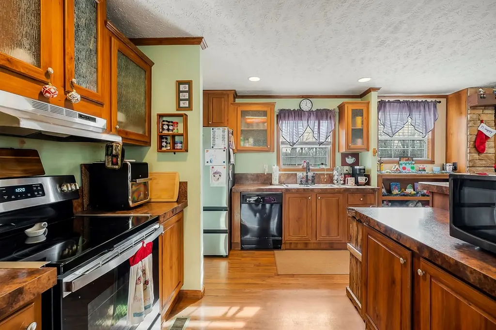 14914 Peach Stone Road Crawford TN 38554