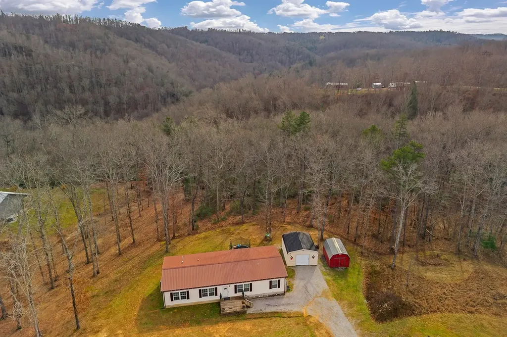 14914 Peach Stone Road Crawford TN 38554