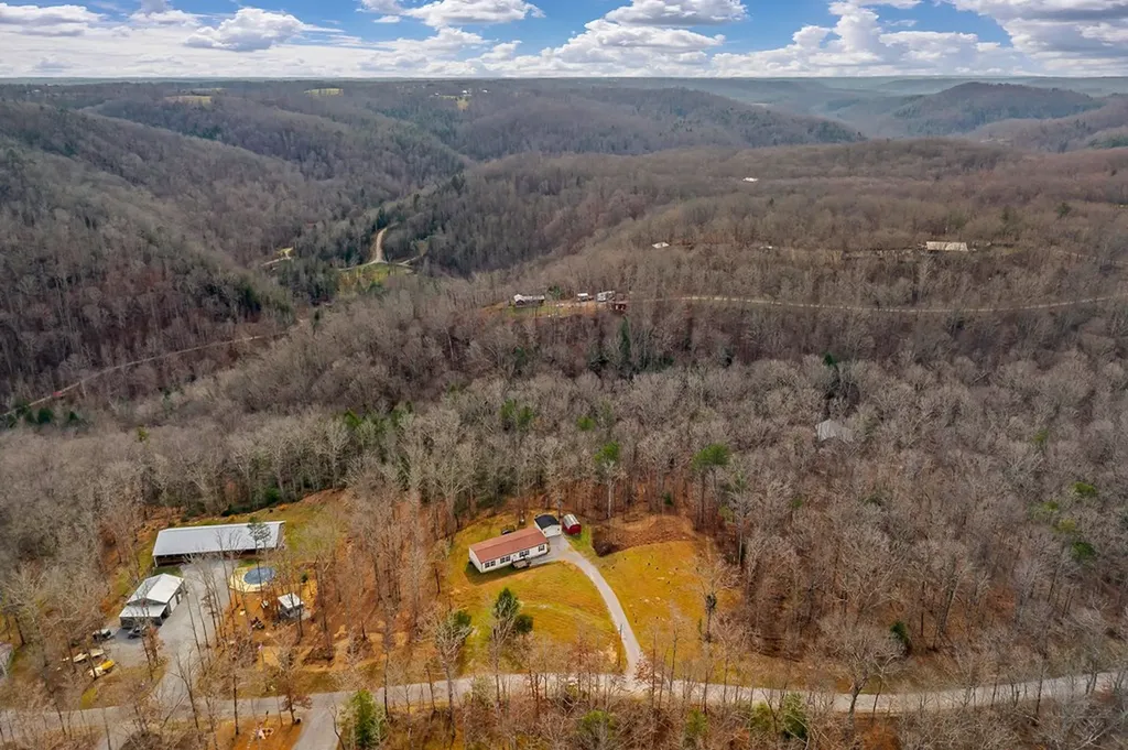14914 Peach Stone Road Crawford TN 38554