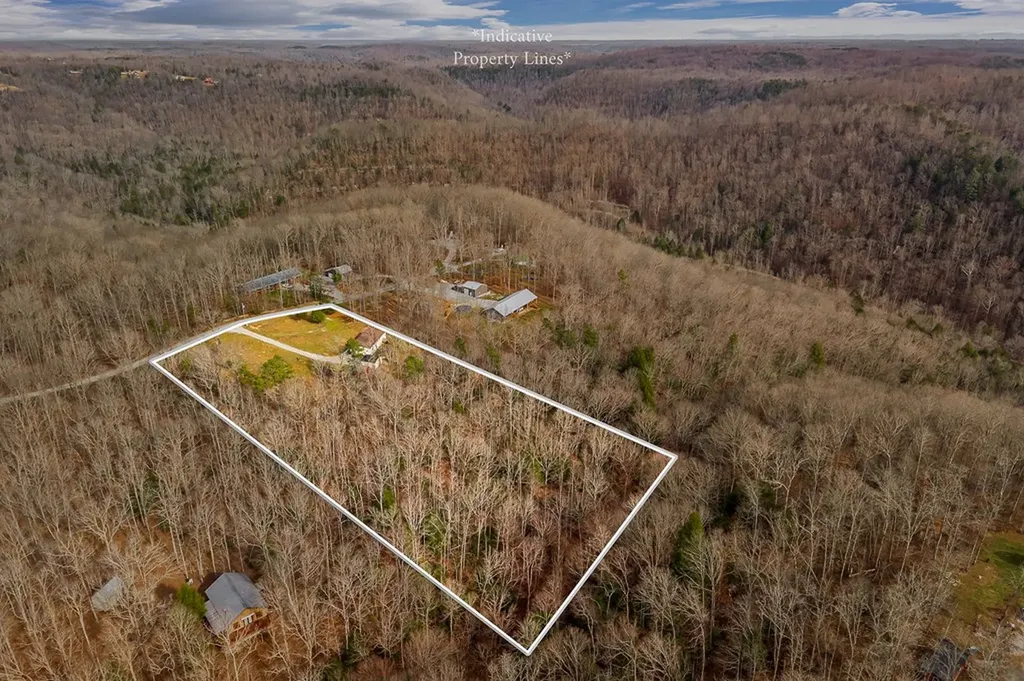 14914 Peach Stone Road Crawford TN 38554