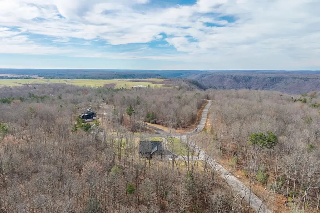 1174 Hargis Road Grimsley TN 38565