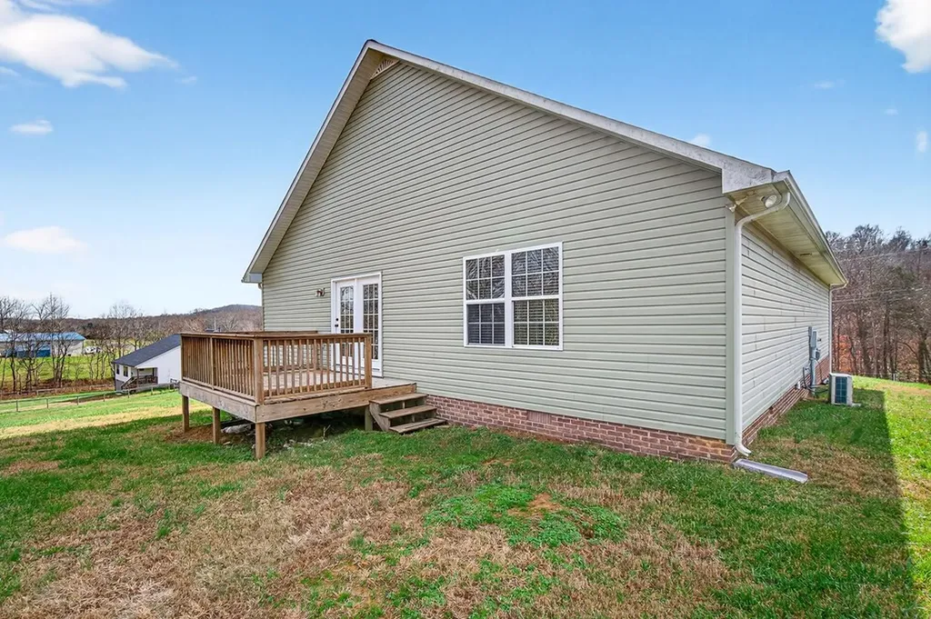 3523 Bear Creek Lane Cookeville TN 38506