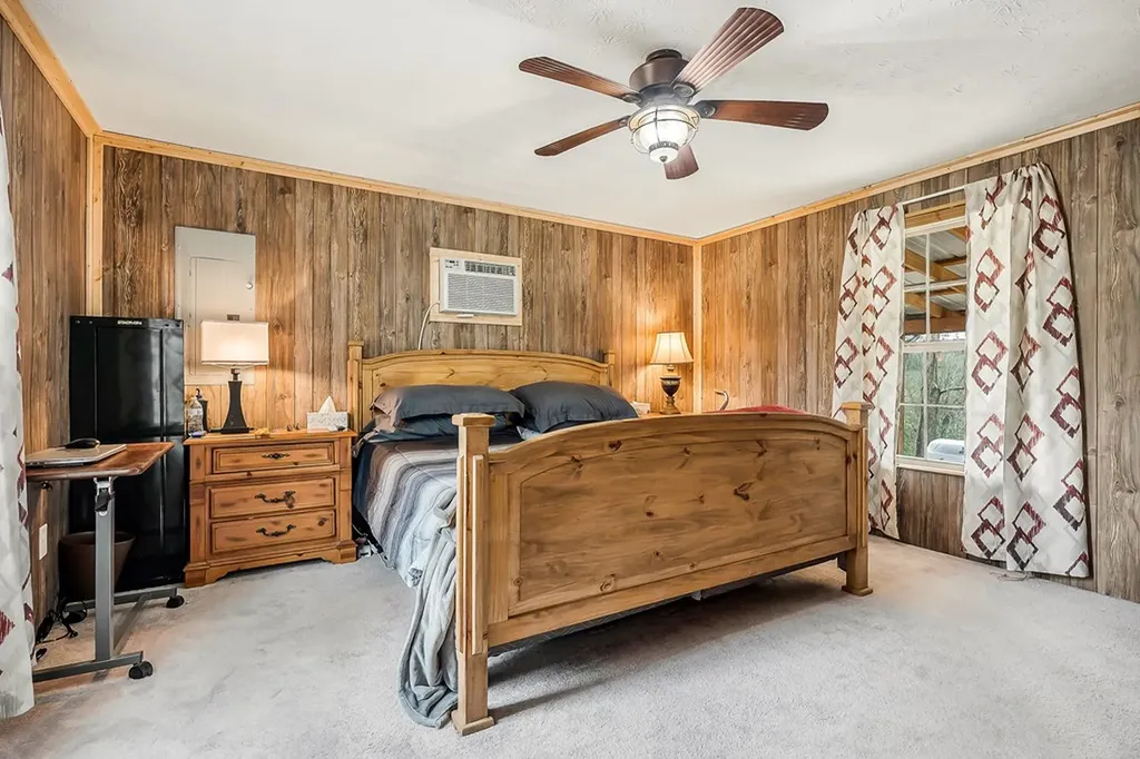 301 W Everett Street Sparta TN 38583