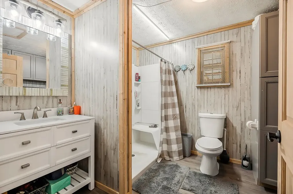 301 W Everett Street Sparta TN 38583