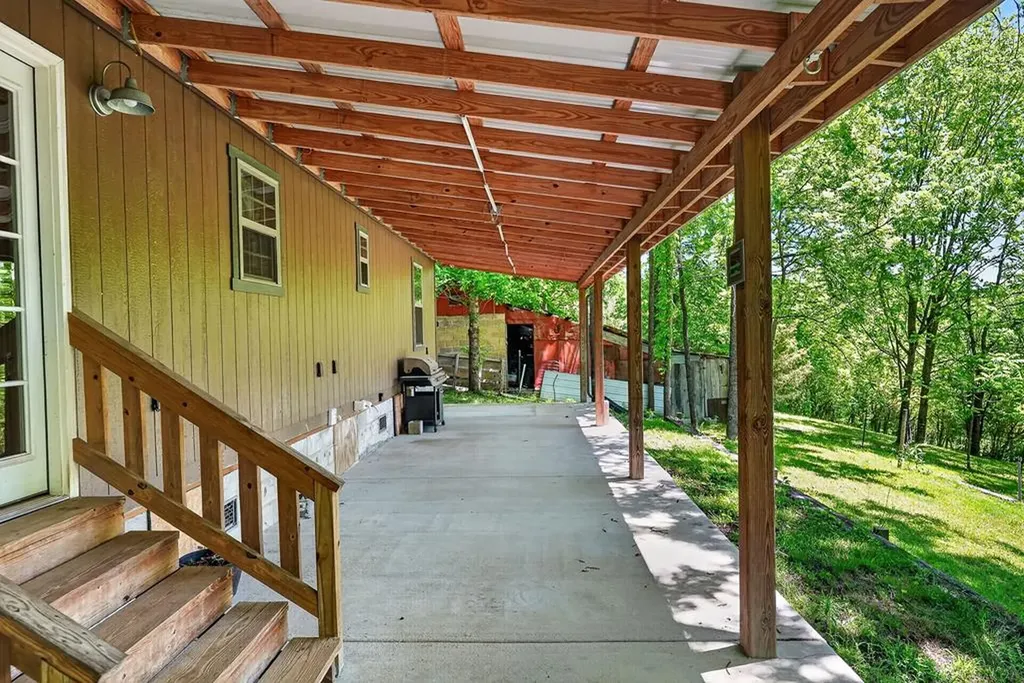 301 W Everett Street Sparta TN 38583