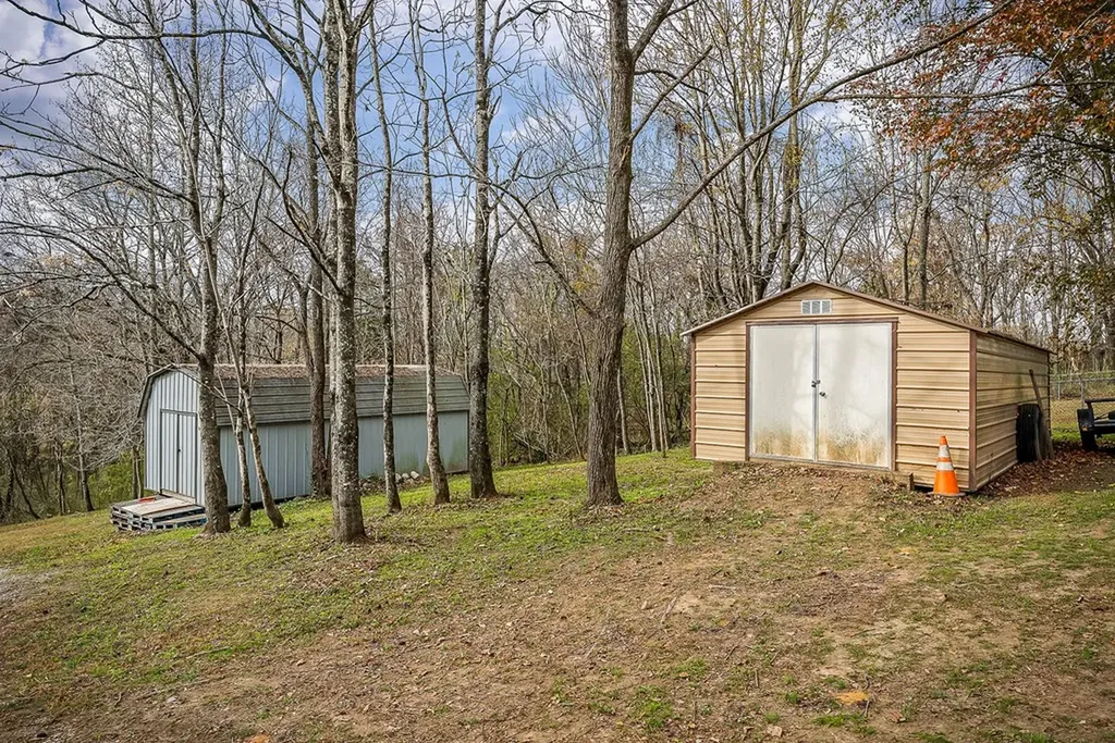 301 W Everett Street Sparta TN 38583