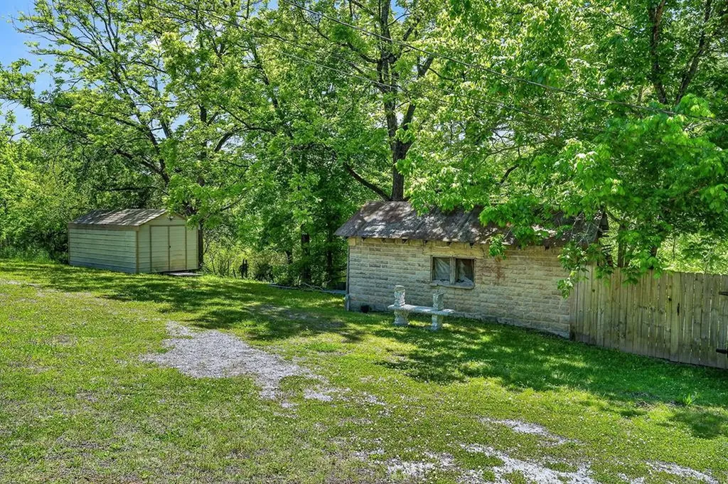 301 W Everett Street Sparta TN 38583