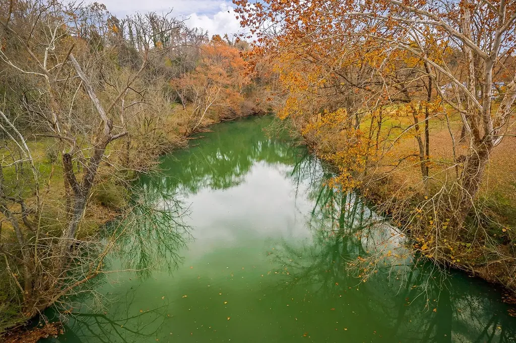 301 W Everett Street Sparta TN 38583