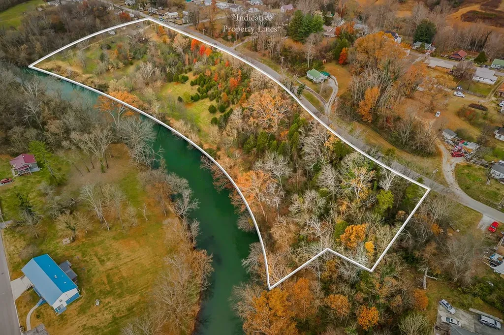 301 W Everett Street Sparta TN 38583