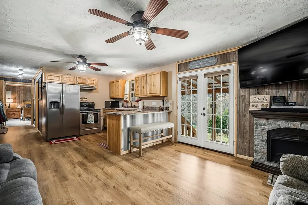 301 W Everett Street Sparta TN 38583