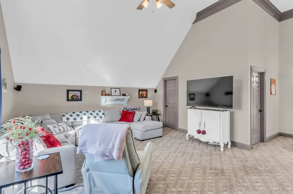 1903 Summer Lake Mount Juliet TN 37122