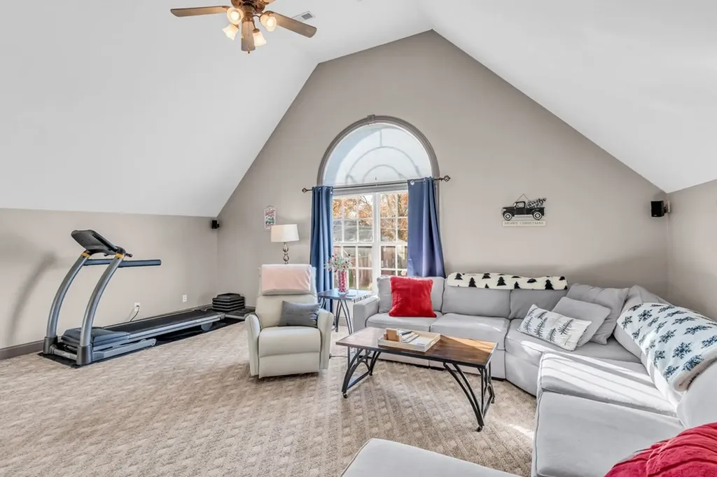 1903 Summer Lake Mount Juliet TN 37122