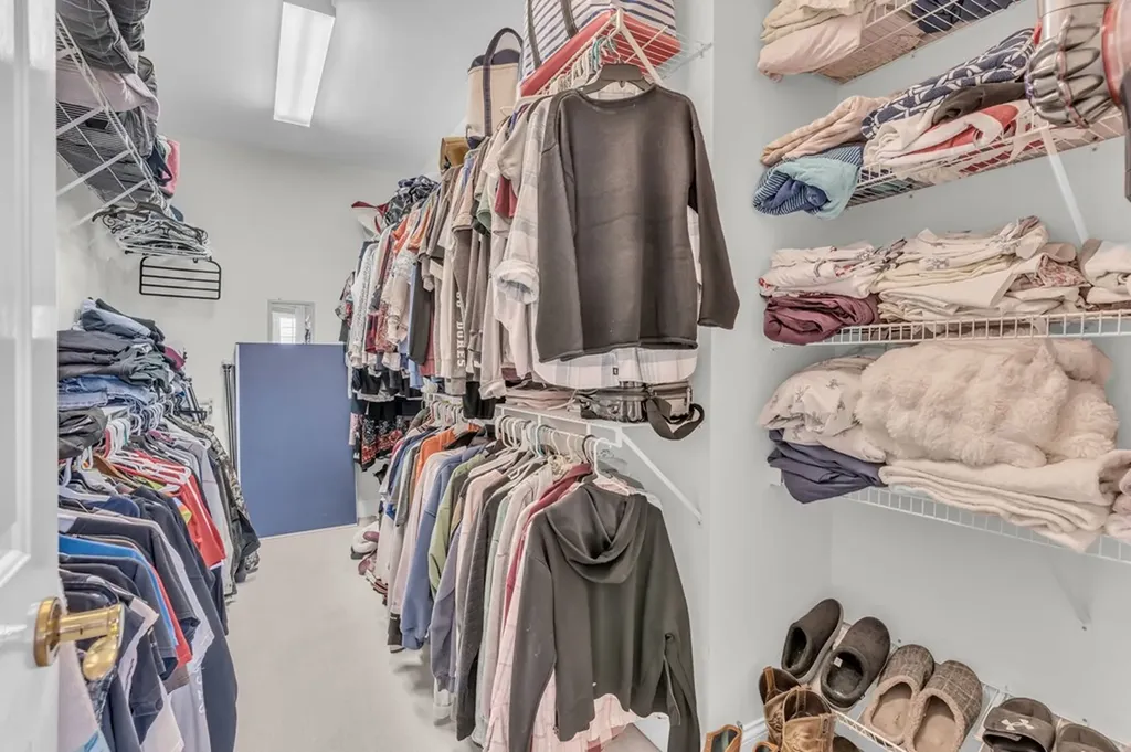 1903 Summer Lake Mount Juliet TN 37122