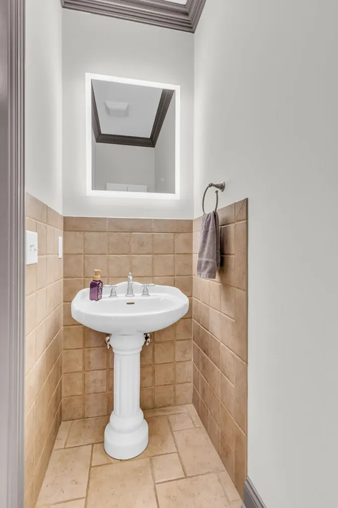 1903 Summer Lake Mount Juliet TN 37122