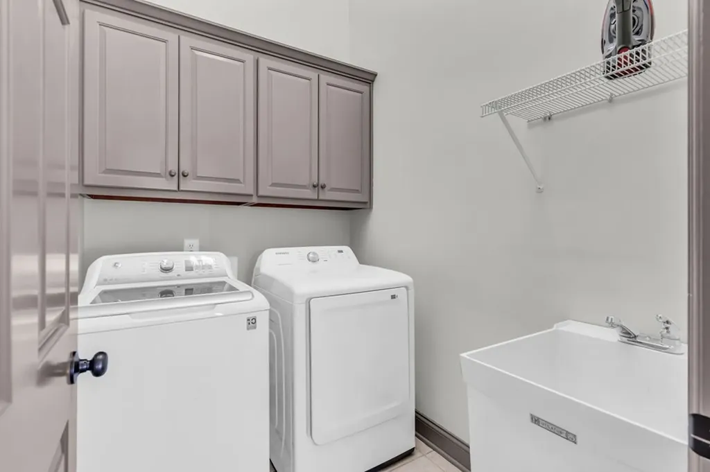 1903 Summer Lake Mount Juliet TN 37122