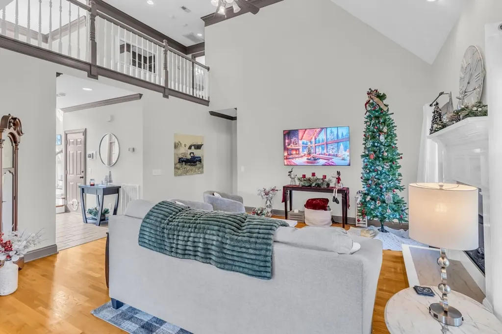 1903 Summer Lake Mount Juliet TN 37122