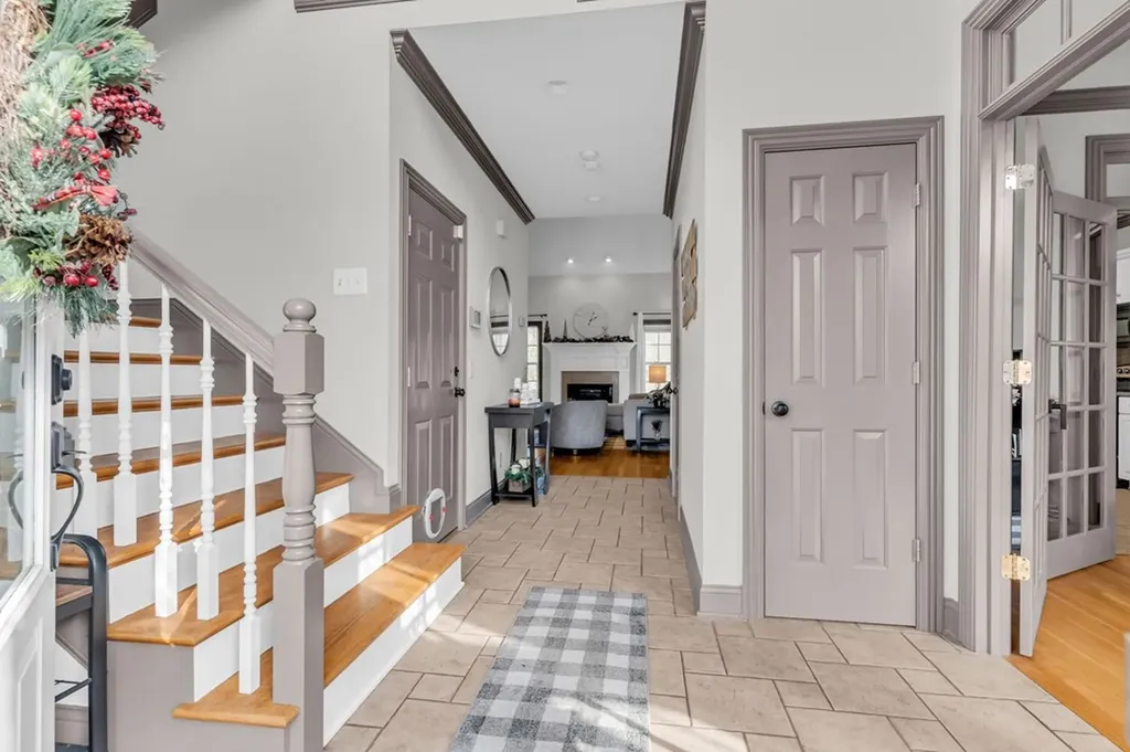 1903 Summer Lake Mount Juliet TN 37122