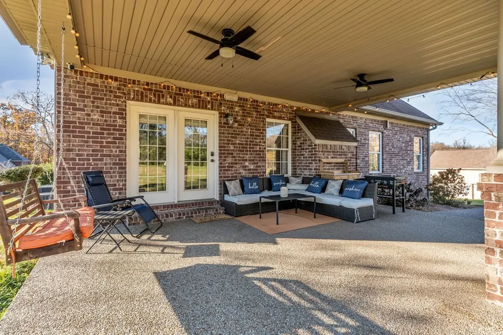 1903 Summer Lake Mount Juliet TN 37122