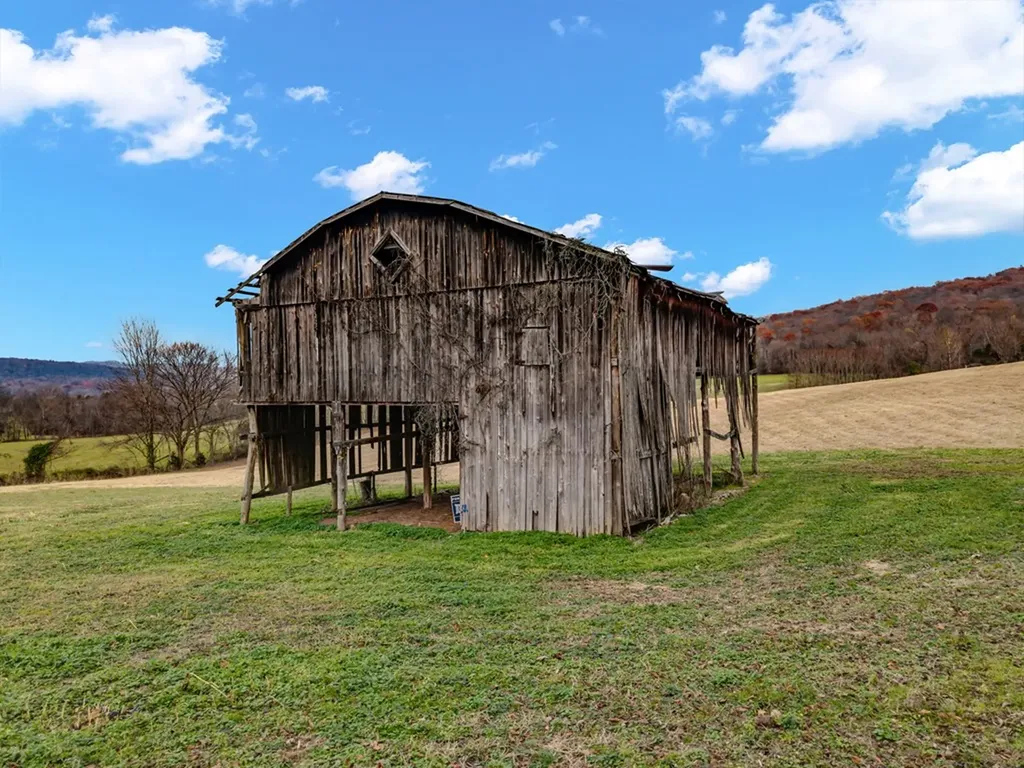 4934 N York Highway Pall Mall TN 38577