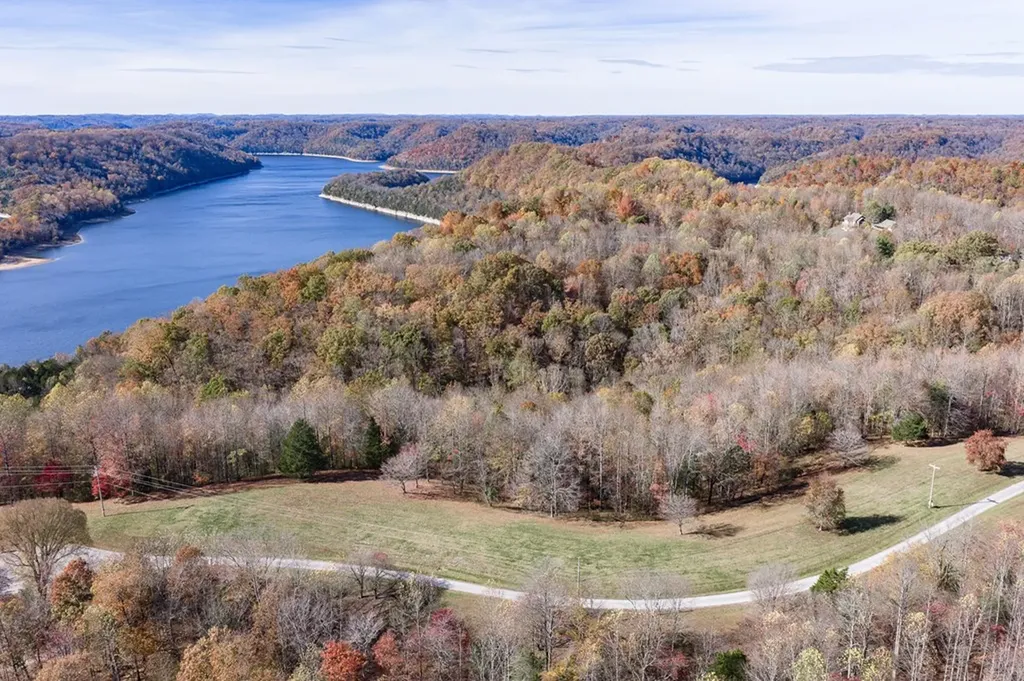 13.31 Ac Austin Ridge Road Baxter TN 38544