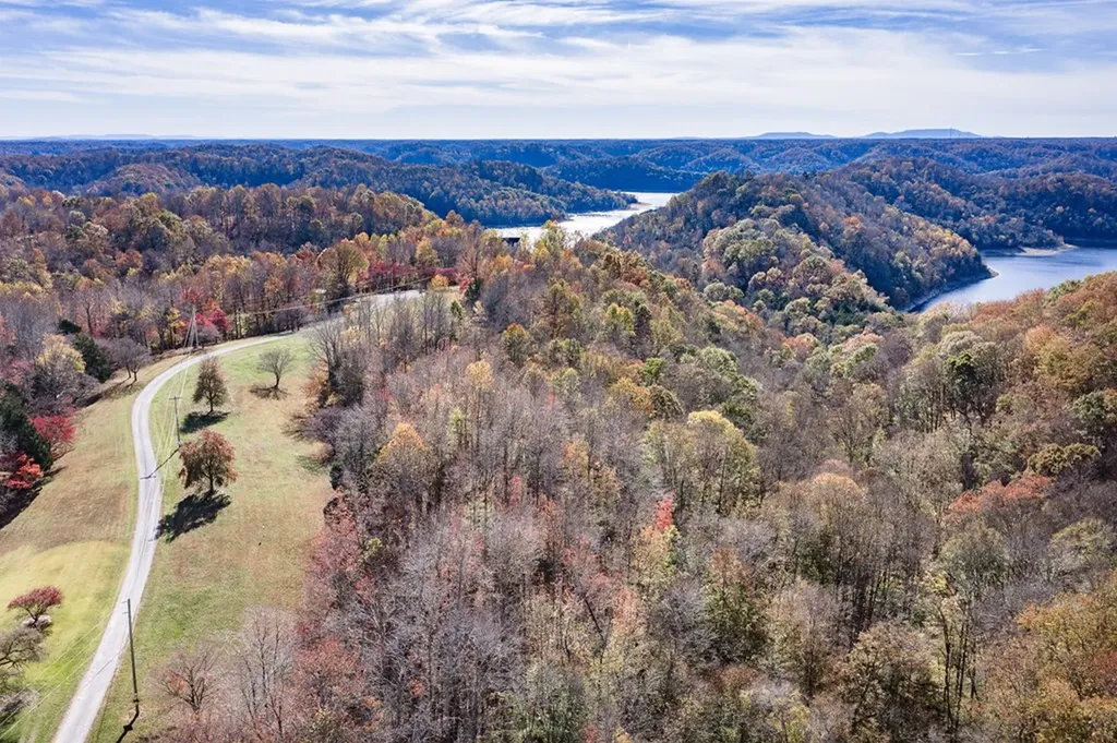 13.31 Ac Austin Ridge Road Baxter TN 38544