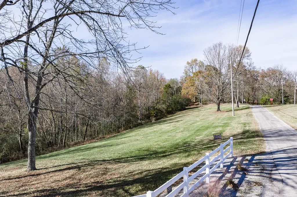 13.31 Ac Austin Ridge Road Baxter TN 38544
