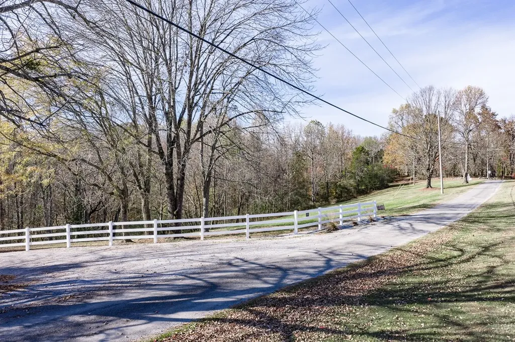 13.31 Ac Austin Ridge Road Baxter TN 38544