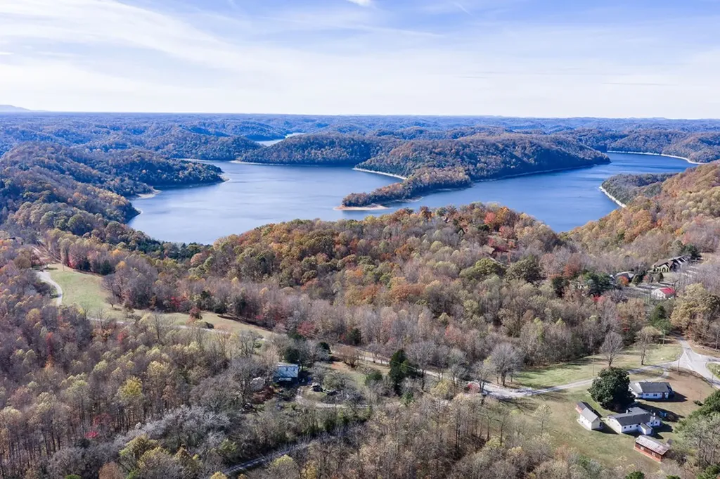 13.31 Ac Austin Ridge Road Baxter TN 38544