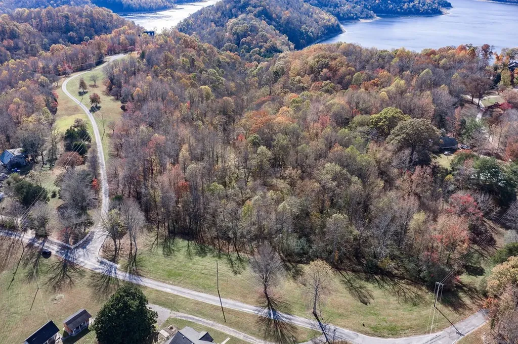 13.31 Ac Austin Ridge Road Baxter TN 38544