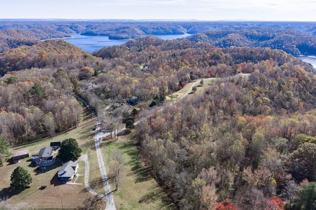 13.31 Ac Austin Ridge Road Baxter TN 38544