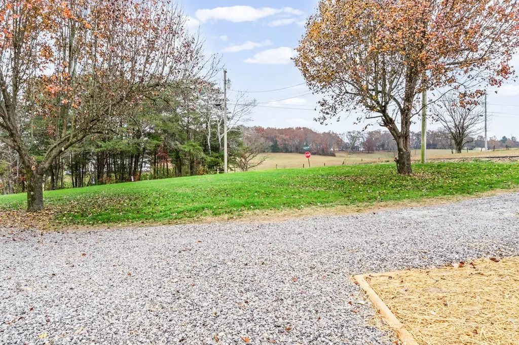 708 Thomas Road Cookeville TN 38501-6757