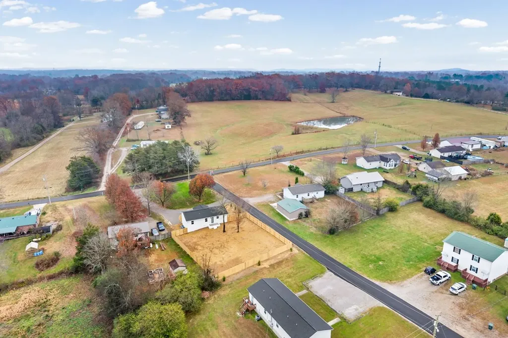 708 Thomas Road Cookeville TN 38501-6757