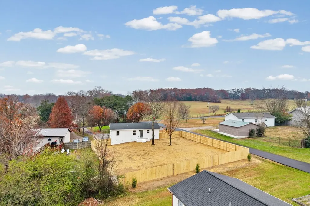 708 Thomas Road Cookeville TN 38501-6757